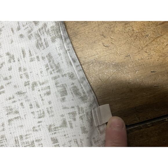 Lululemon Mens Large Shirt Airing Easy Short Sleeve White Gray Geometric - Picture 7 of 10